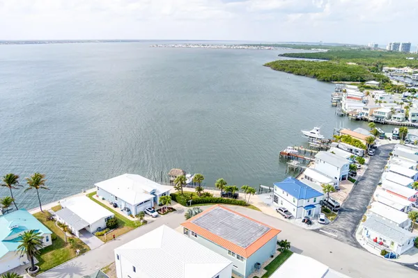 $970,000 | 10751 South Ocean Drive, Unit B2, Jensen Beach, FL 34957