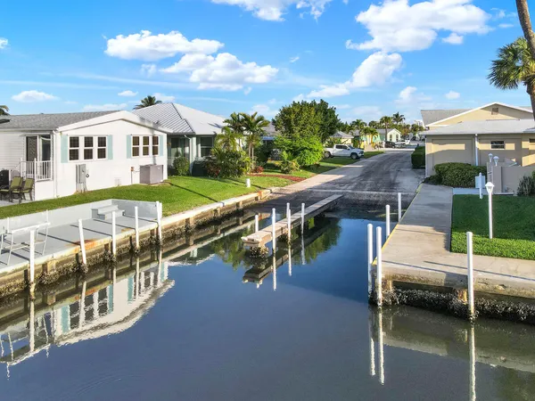 $970,000 | 10751 South Ocean Drive, Unit B2, Jensen Beach, FL 34957