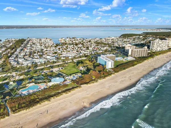 $970,000 | 10751 South Ocean Drive, Unit B2, Jensen Beach, FL 34957