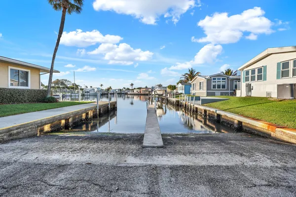 $970,000 | 10751 South Ocean Drive, Unit B2, Jensen Beach, FL 34957