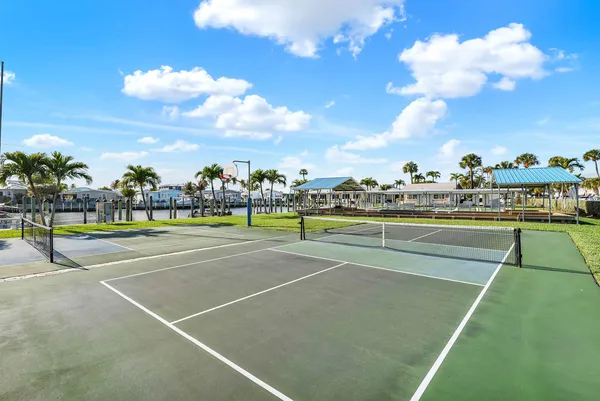 $970,000 | 10751 South Ocean Drive, Unit B2, Jensen Beach, FL 34957