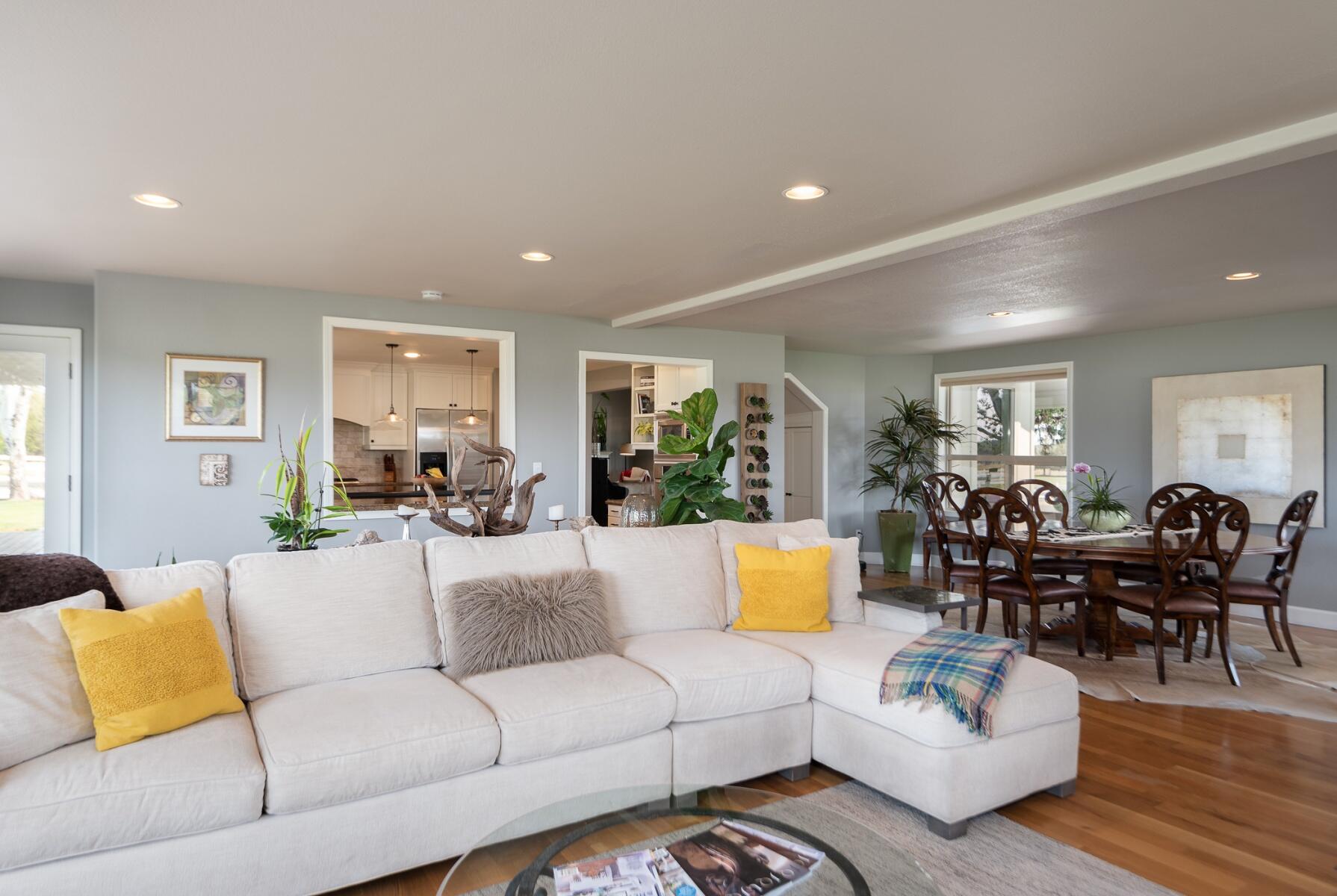 64495 Research Road Bend, OR 97703 - Photo 22 of 54 a living room with furniture and wooden floor
