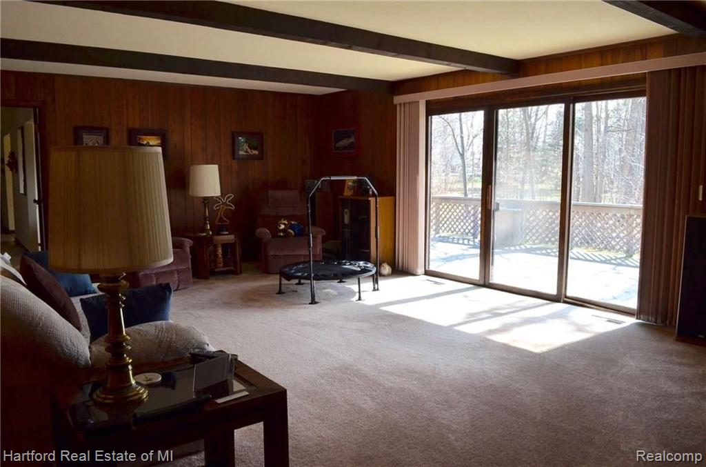 30098 Richmond Road Farmington Hills, MI 48334 - Photo 22 of 61