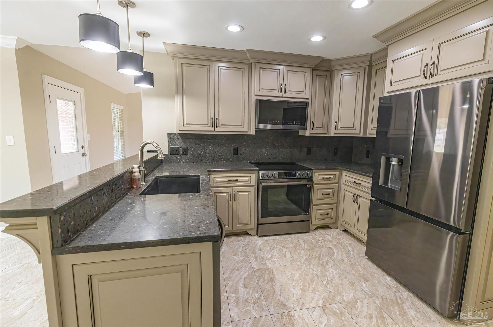 5970 Gillum Road Milton, FL 32570 - Photo 3 of 24