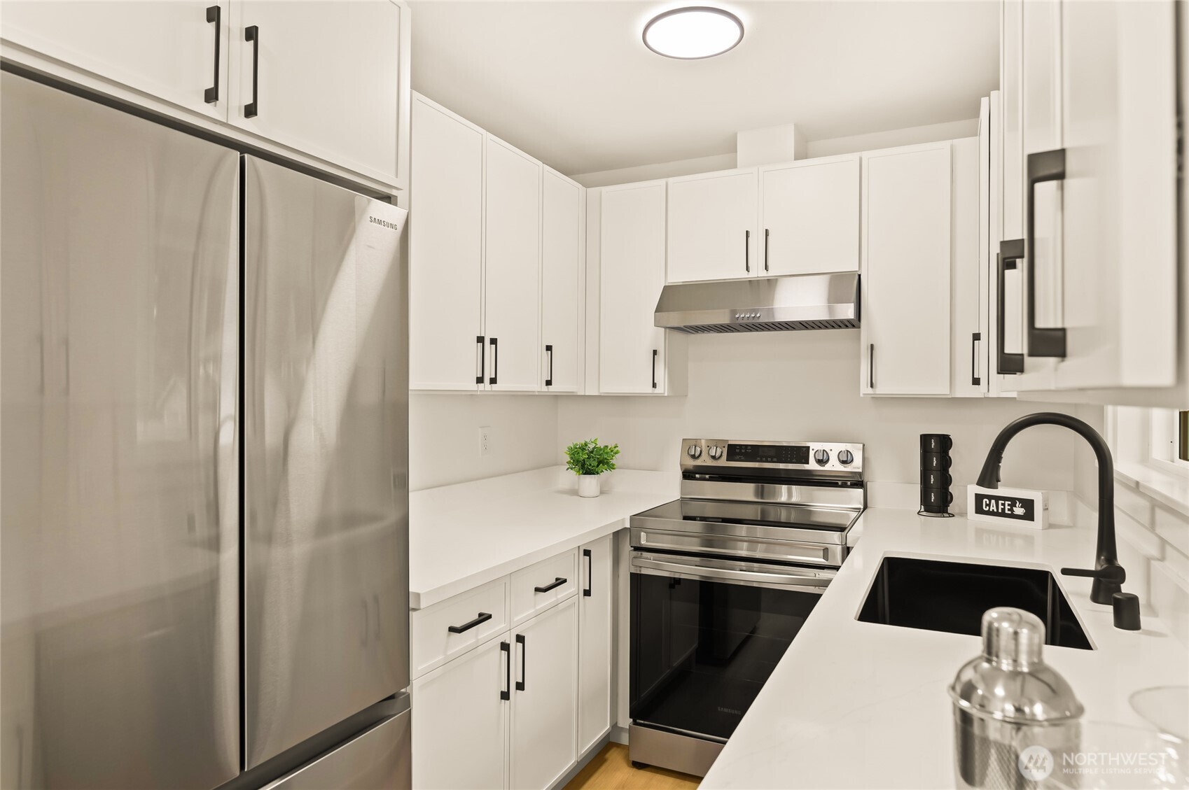 7702 202nd Place Southwest Edmonds, WA 98026 - Photo 11 of 21