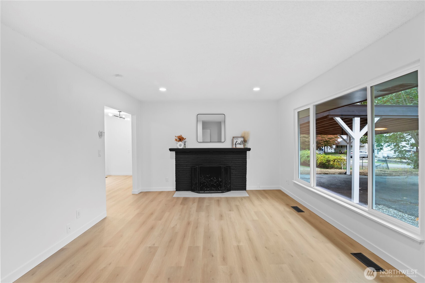 7702 202nd Place Southwest Edmonds, WA 98026 - Photo 6 of 21