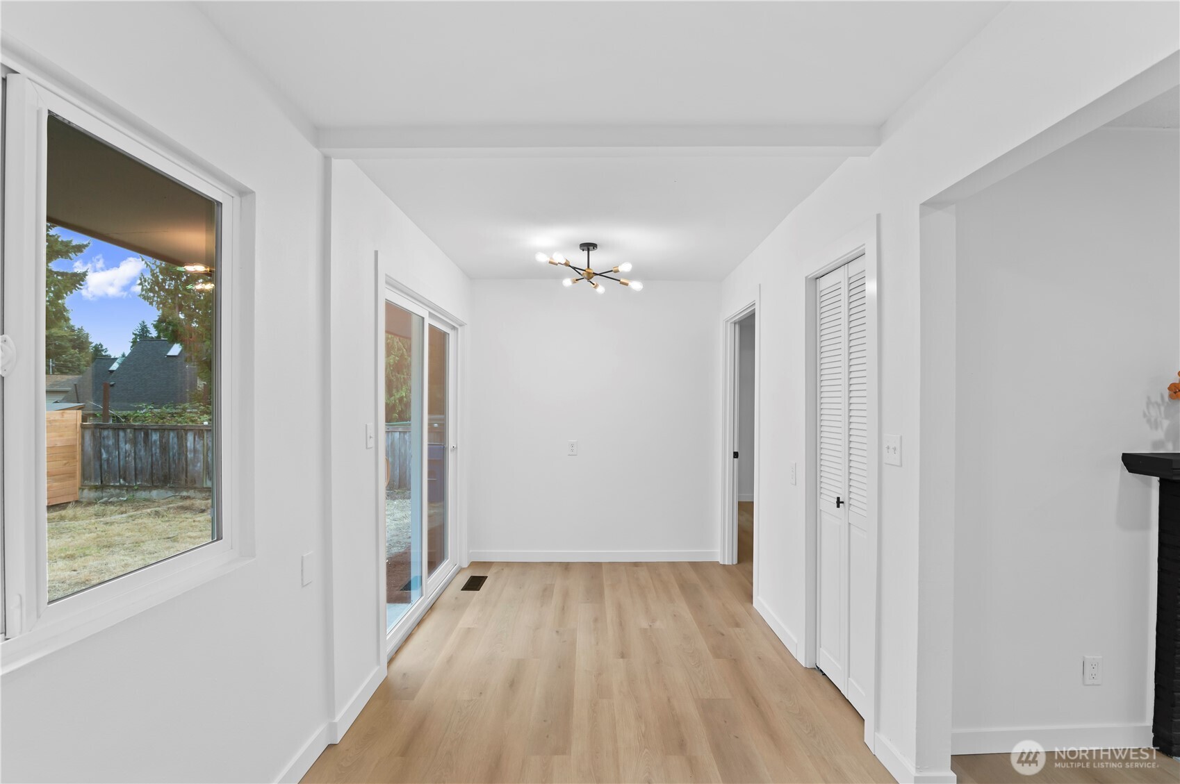 7702 202nd Place Southwest Edmonds, WA 98026 - Photo 8 of 21