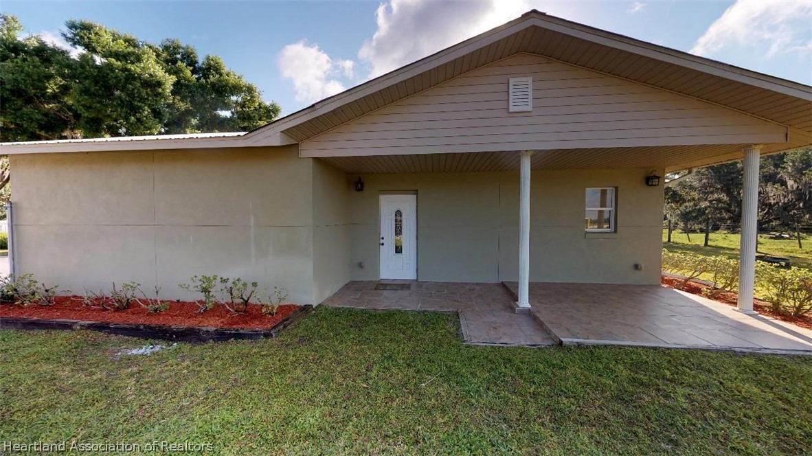 1520 West County Line Road Bowling Green, FL 33834 - Photo 3 of 33