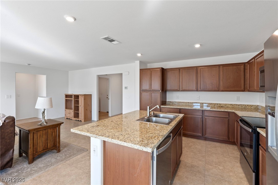 475 Basin Fls Street Indian Springs, NV 89018 - Photo 16 of 37