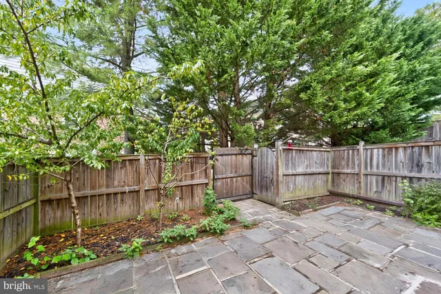 $569,900 | 15324 Georgian Square Court, Rockville, MD 20853