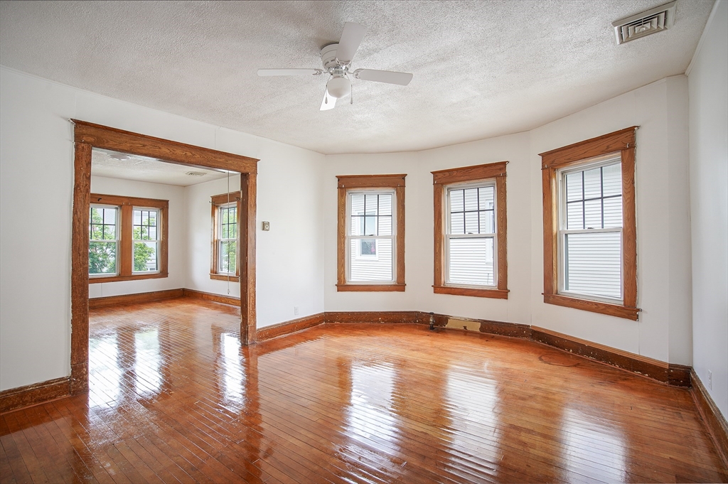25-27 Virginia Street, Unit 27 Springfield, MA 01108 - Photo 11 of 20