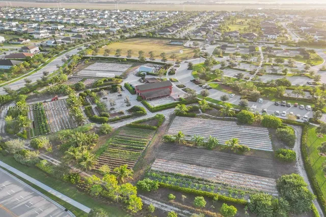 a view of a garden with trees