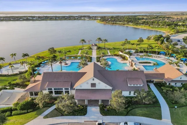 $3,700 | 19594 Broad Shore Walk, Unit 19594, Loxahatchee, FL 33470