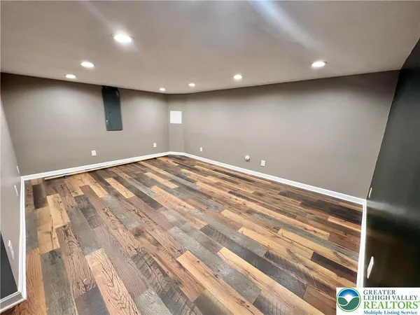 $2,300 | 2121 7th Street, Bethlehem, PA 18020