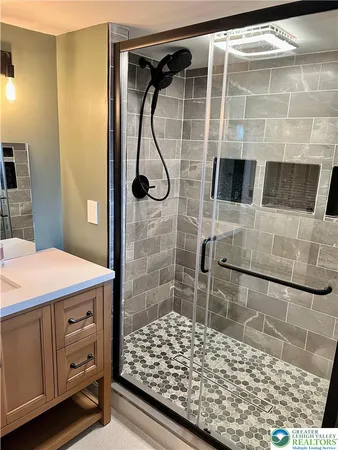 $2,300 | 2121 7th Street, Bethlehem, PA 18020