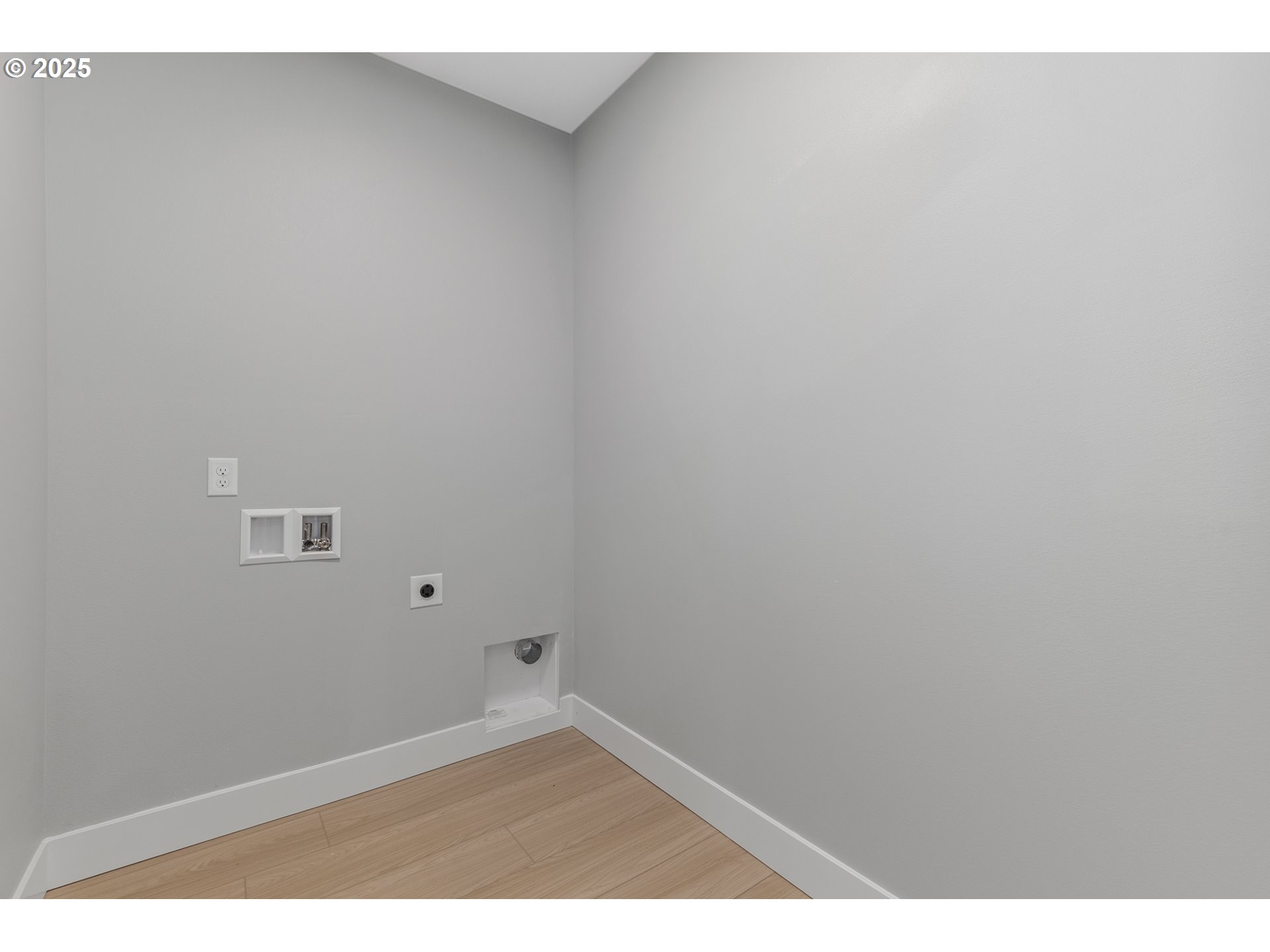 623 Vertex Street Winlock, WA 98596 - Photo 21 of 38 a view of an empty room
