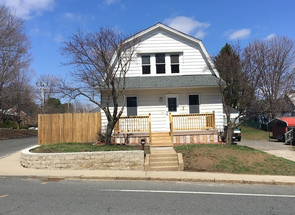 141 West Main Street Ware, MA 01082 - Photo 1 of 22 Gallery Image 1