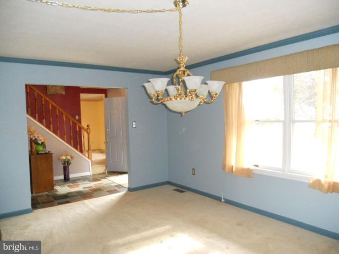 4632 Lower Beckleysville Road Hampstead, MD 21074 - Photo 2 of 27 Living Room