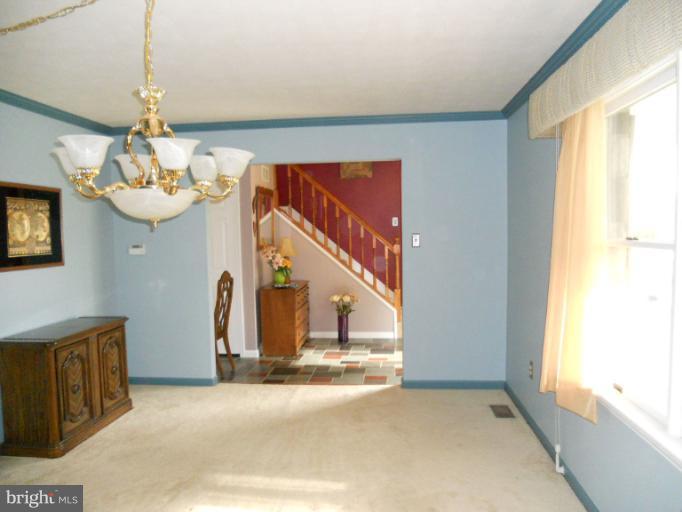 4632 Lower Beckleysville Road Hampstead, MD 21074 - Photo 15 of 27 Living Room