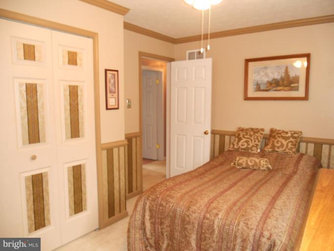 4632 Lower Beckleysville Road Hampstead, MD 21074 - Photo 25 of 27 Bedroom