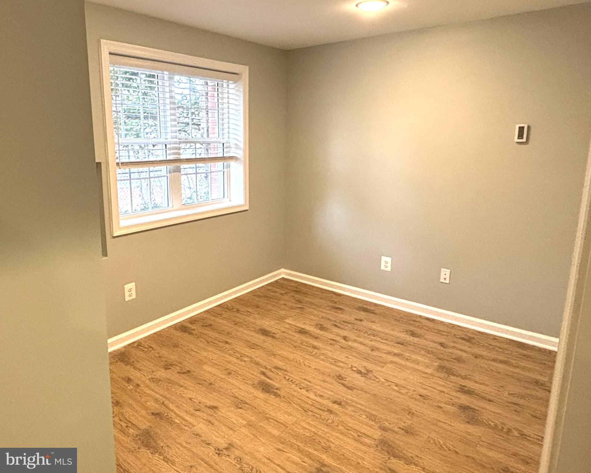 3512 Gunston Road Alexandria, VA 22302 - Photo 14 of 29 a view of empty room with wooden floor