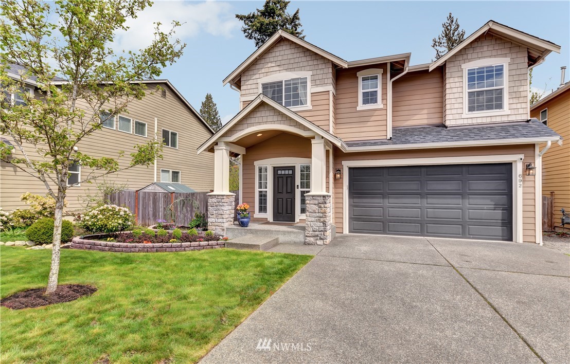692 Ilwaco Place Northeast Renton, WA 98059 - Photo 1 of 25 Gallery Image 1