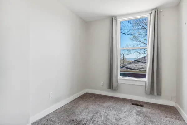 $2,300 | 1906 Vine Street, Chattanooga, TN 37404