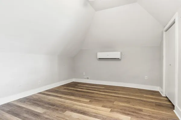 $2,300 | 1906 Vine Street, Chattanooga, TN 37404