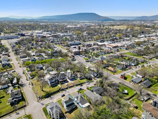 $2,300 | 1906 Vine Street, Chattanooga, TN 37404