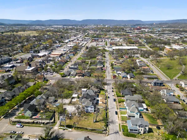 $2,300 | 1906 Vine Street, Chattanooga, TN 37404