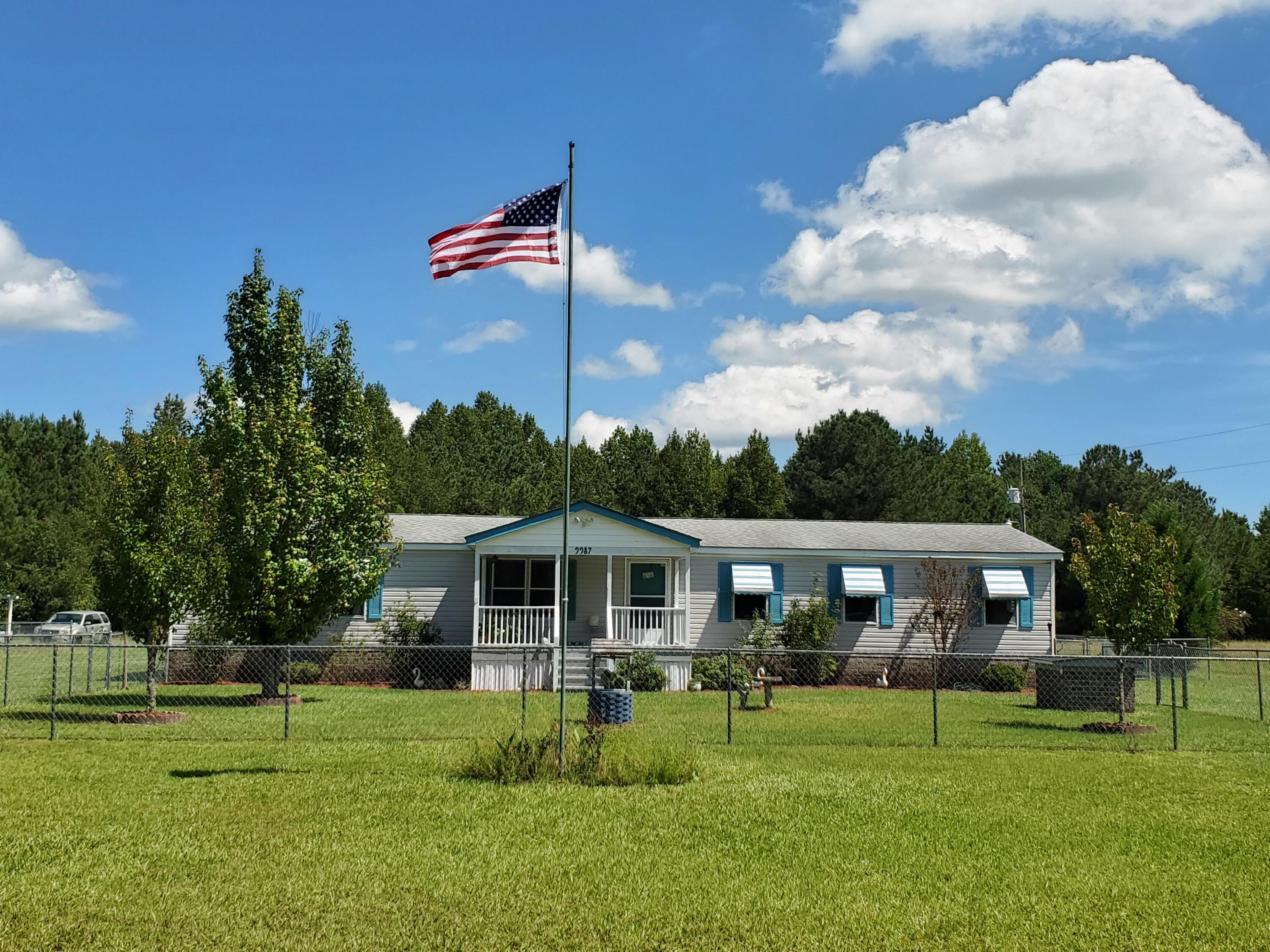 9987 Bloomville Road Manning, SC 29102 - Photo 1 of 31 FRONT VIEW
