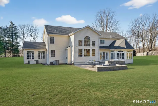 $1,500,000 | 489 Amity Road, Woodbridge, CT 06525