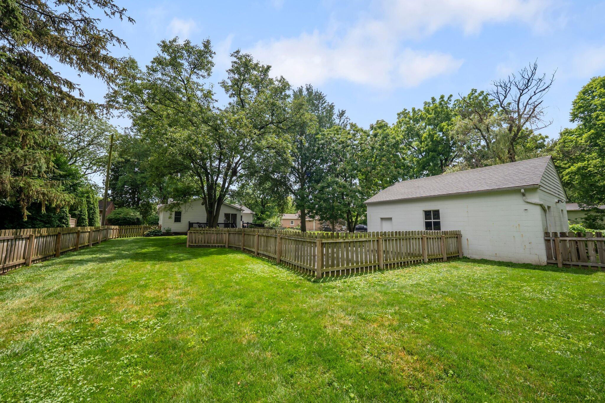 2560 Zollinger Road Columbus, OH 43221 - Photo 32 of 41 50-web-or-mls-DSC01250