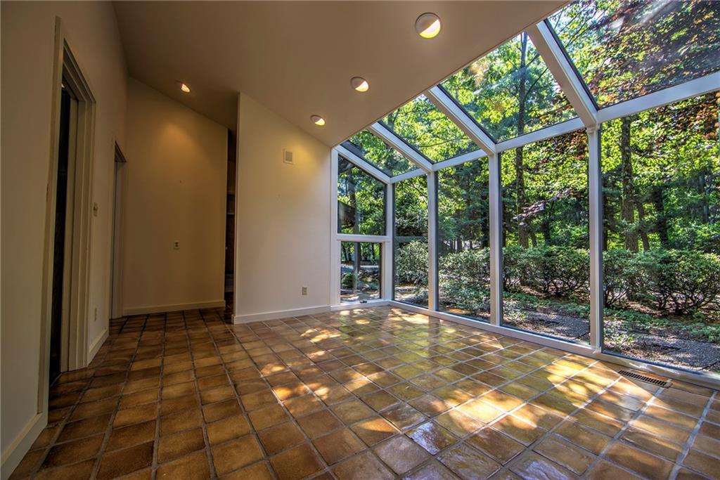 150 Riding Trail Lane Fox Chapel, PA 15215 - Photo 16 of 25 Breakfast nook/sun room off the kitchen