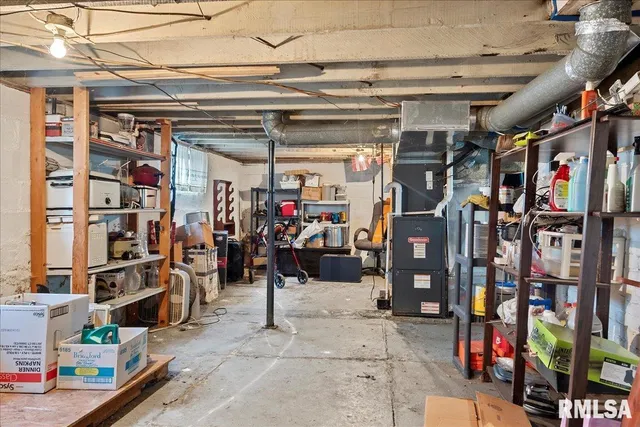 $81,900 | 2028 North Peoria Road, Springfield, IL 62702