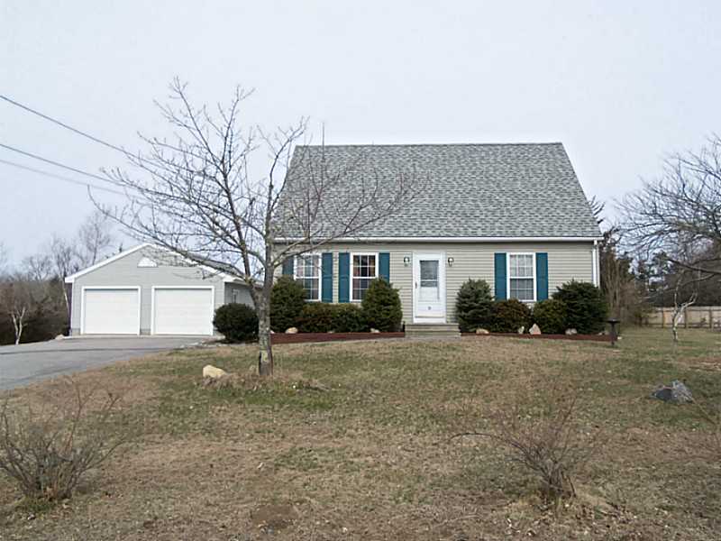 5 Rosemount Lane Westerly, RI 02891 - Photo 1 of 25 Exterior Front.