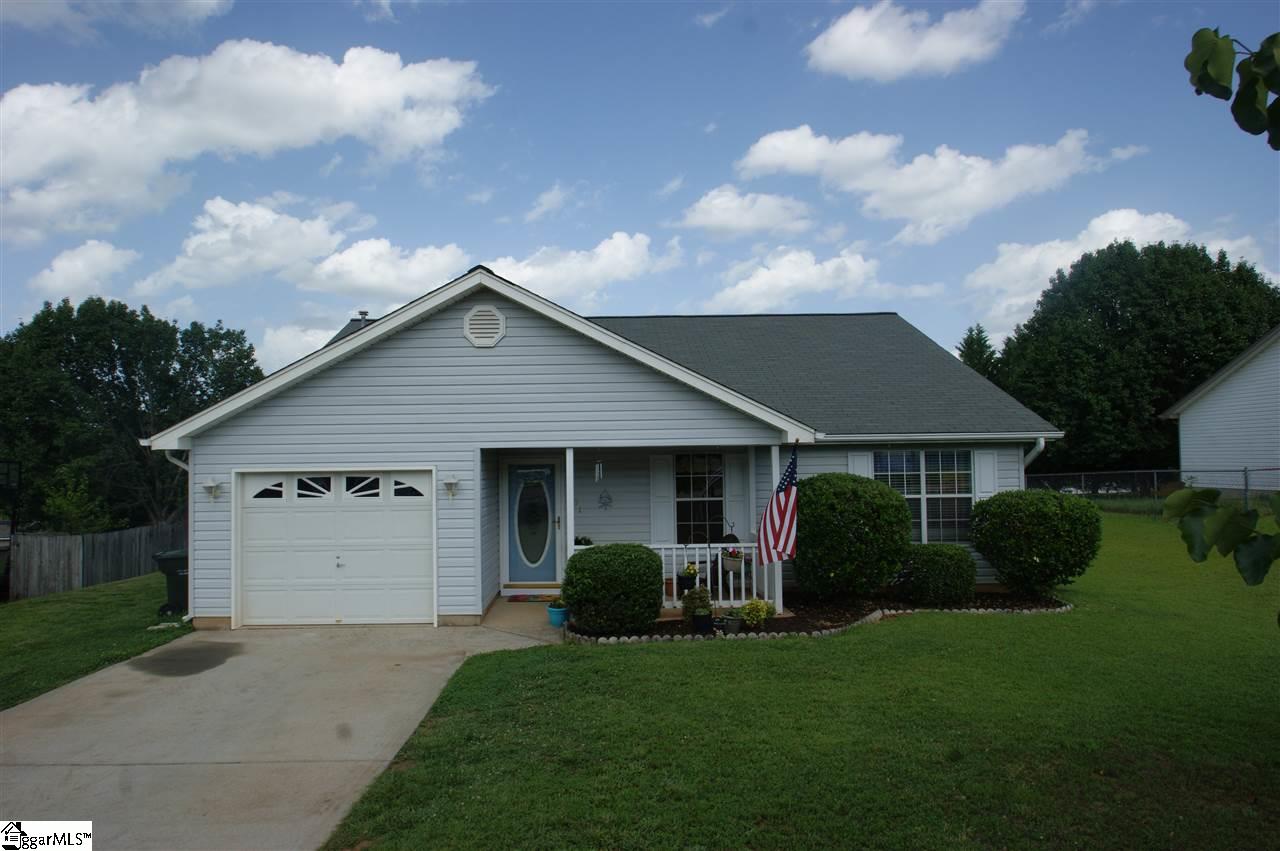 231 Milky Way Greer, SC 29651 - Photo 1 of 19 Gallery Image 1