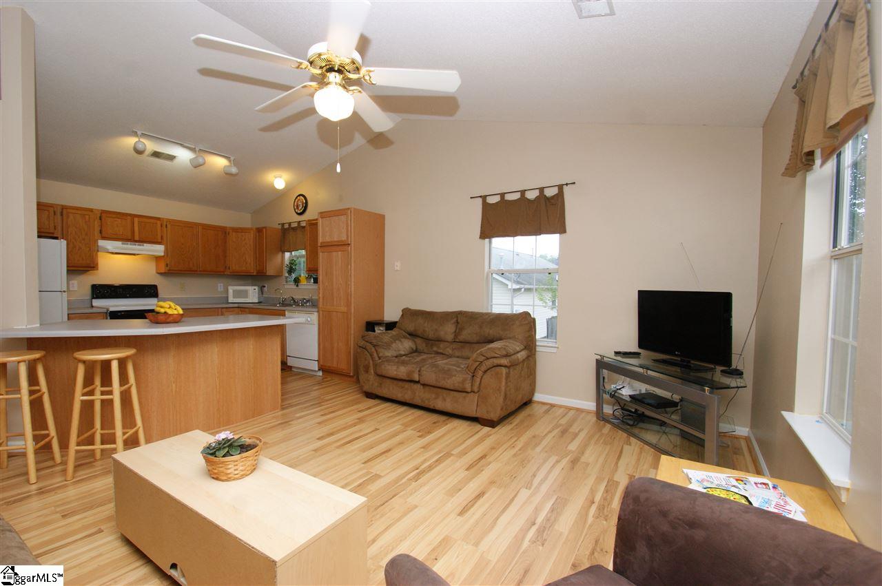 231 Milky Way Greer, SC 29651 - Photo 2 of 19 Gallery Image 2