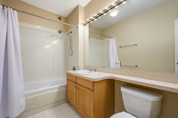 $295,000 | 501 North Clinton Street, Unit 2001, Chicago, IL 60654