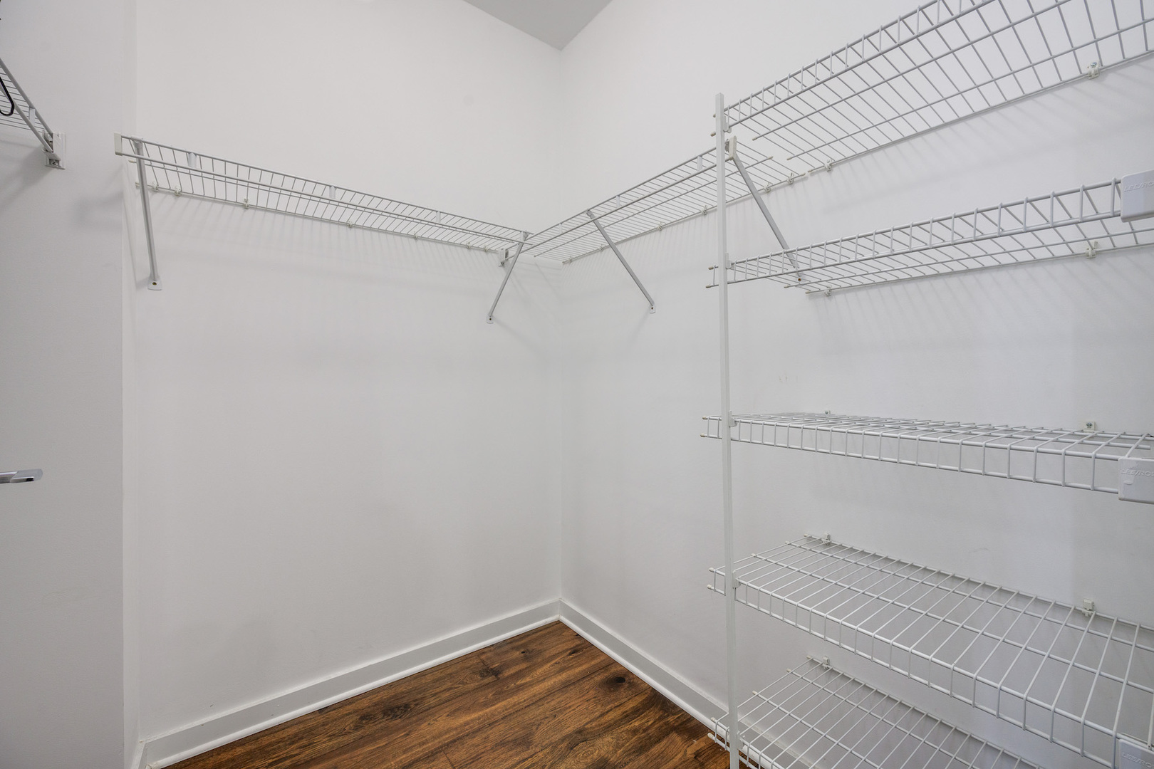 501 North Clinton Street, Unit 2001 Chicago, IL 60654 - Photo 16 of 37