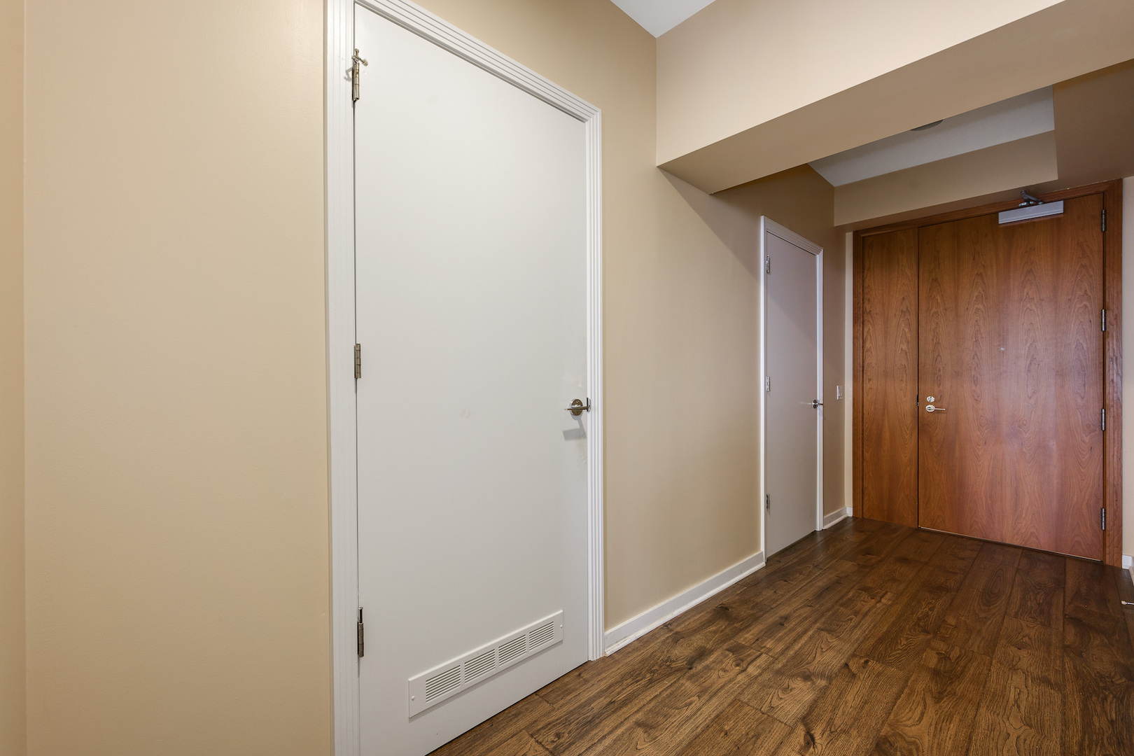 501 North Clinton Street, Unit 2001 Chicago, IL 60654 - Photo 2 of 37