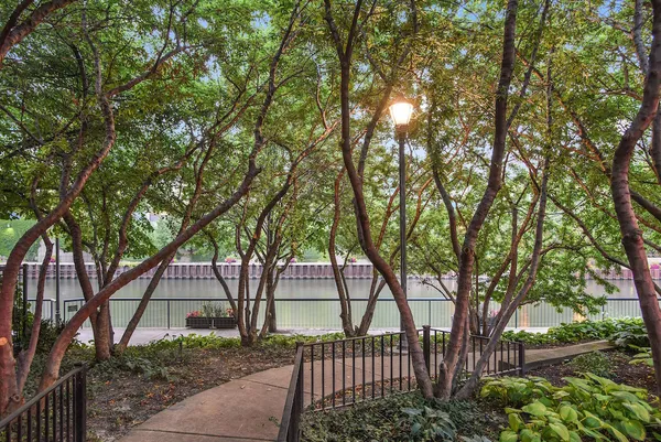 $295,000 | 501 North Clinton Street, Unit 2001, Chicago, IL 60654