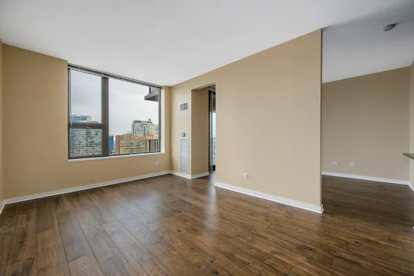 $295,000 | 501 North Clinton Street, Unit 2001, Chicago, IL 60654