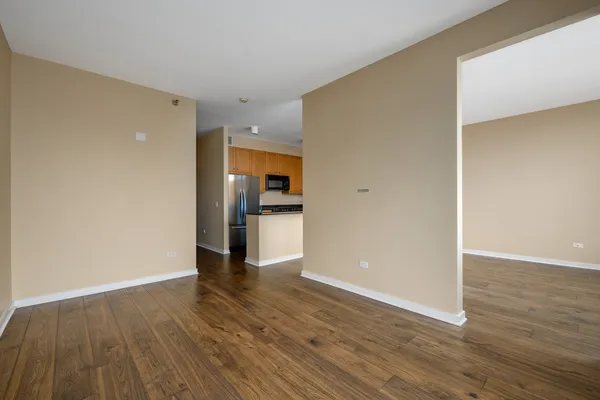 $295,000 | 501 North Clinton Street, Unit 2001, Chicago, IL 60654