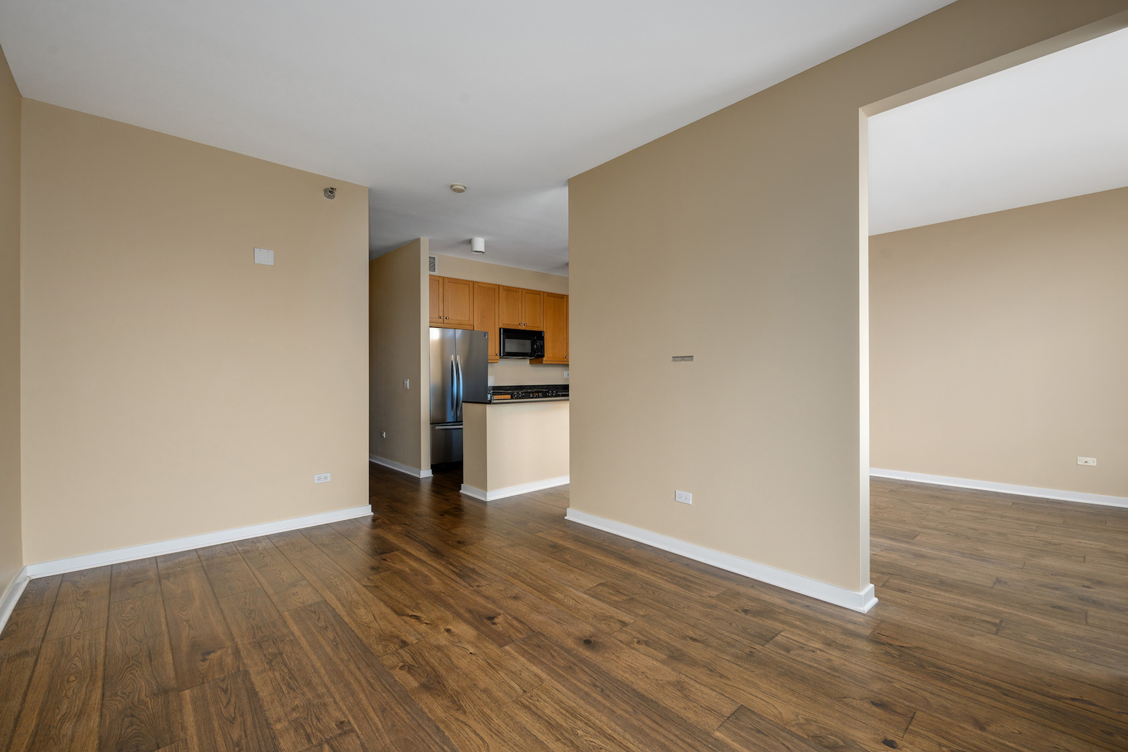 501 North Clinton Street, Unit 2001 Chicago, IL 60654 - Photo 10 of 37