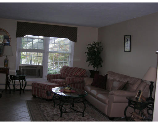 4-4 Tuck Farm Road, Unit 4B Auburn, MA 01501 - Photo 3 of 8 Gallery Image 3