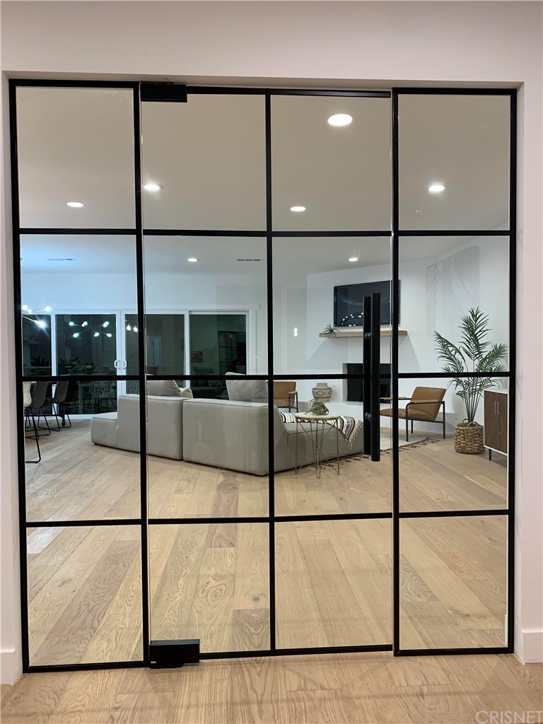 13151 Morrison Street Sherman Oaks, CA 91423 - Photo 12 of 26