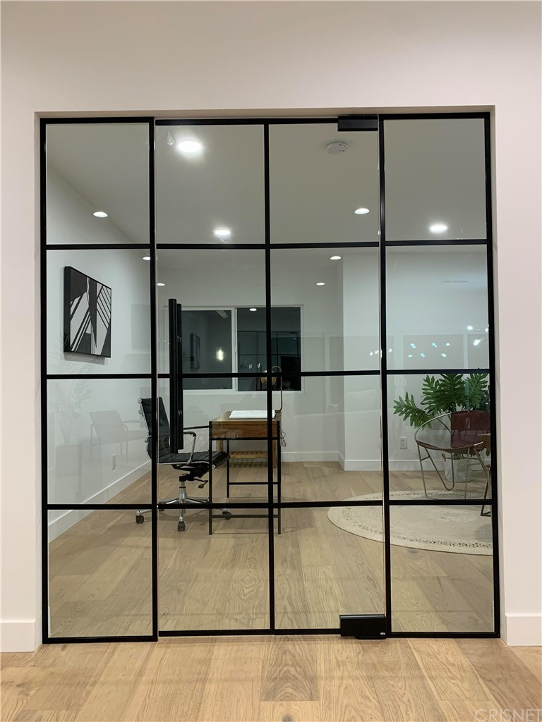 13151 Morrison Street Sherman Oaks, CA 91423 - Photo 10 of 26