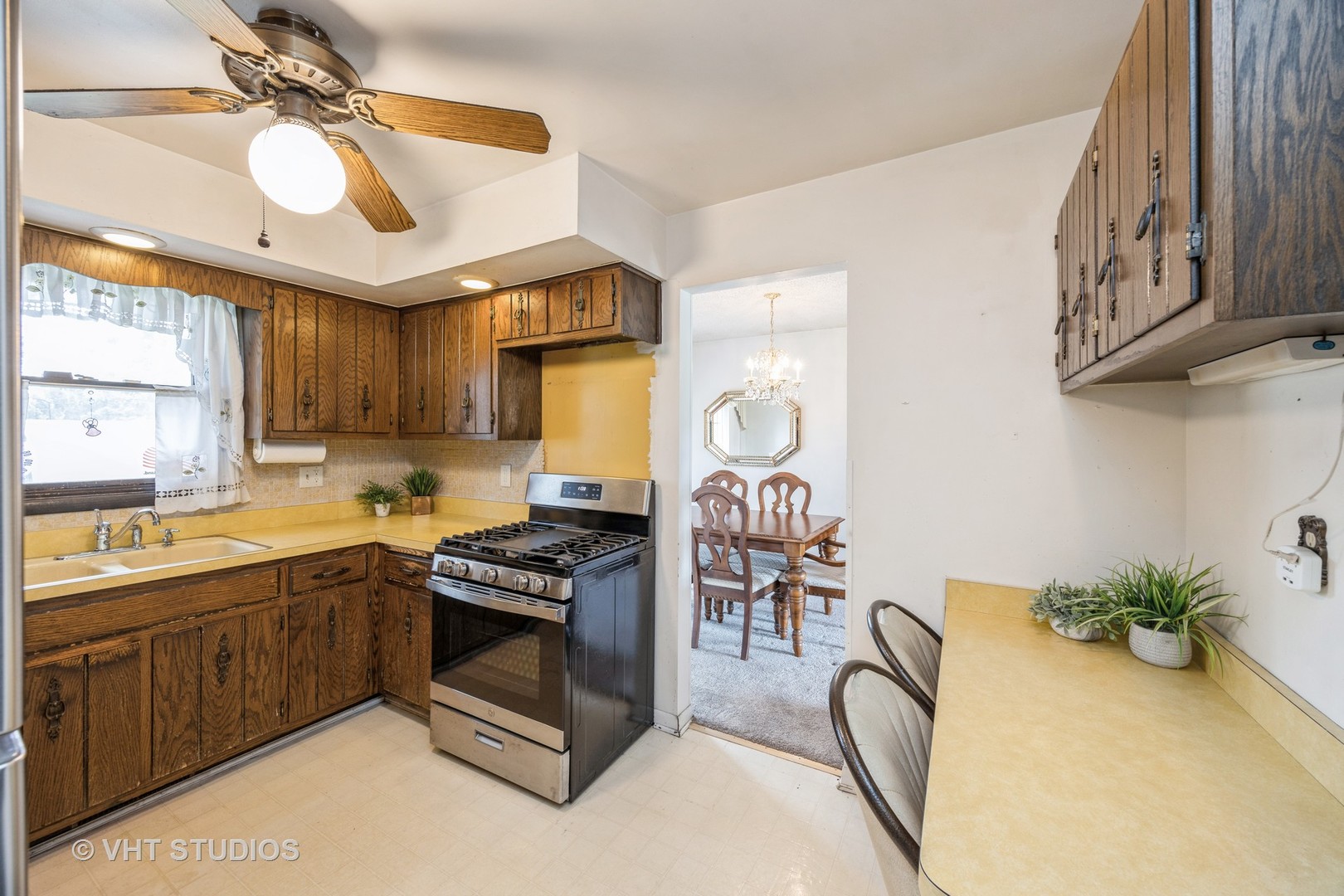1195 New Lenox Road Joliet, IL 60433 - Photo 8 of 25 Gallery Image 8