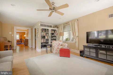 $900,000 | 324 Holmecrest Road, Jenkintown, PA 19046